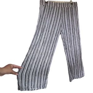 APT. 9 Casual stripped pants (L)